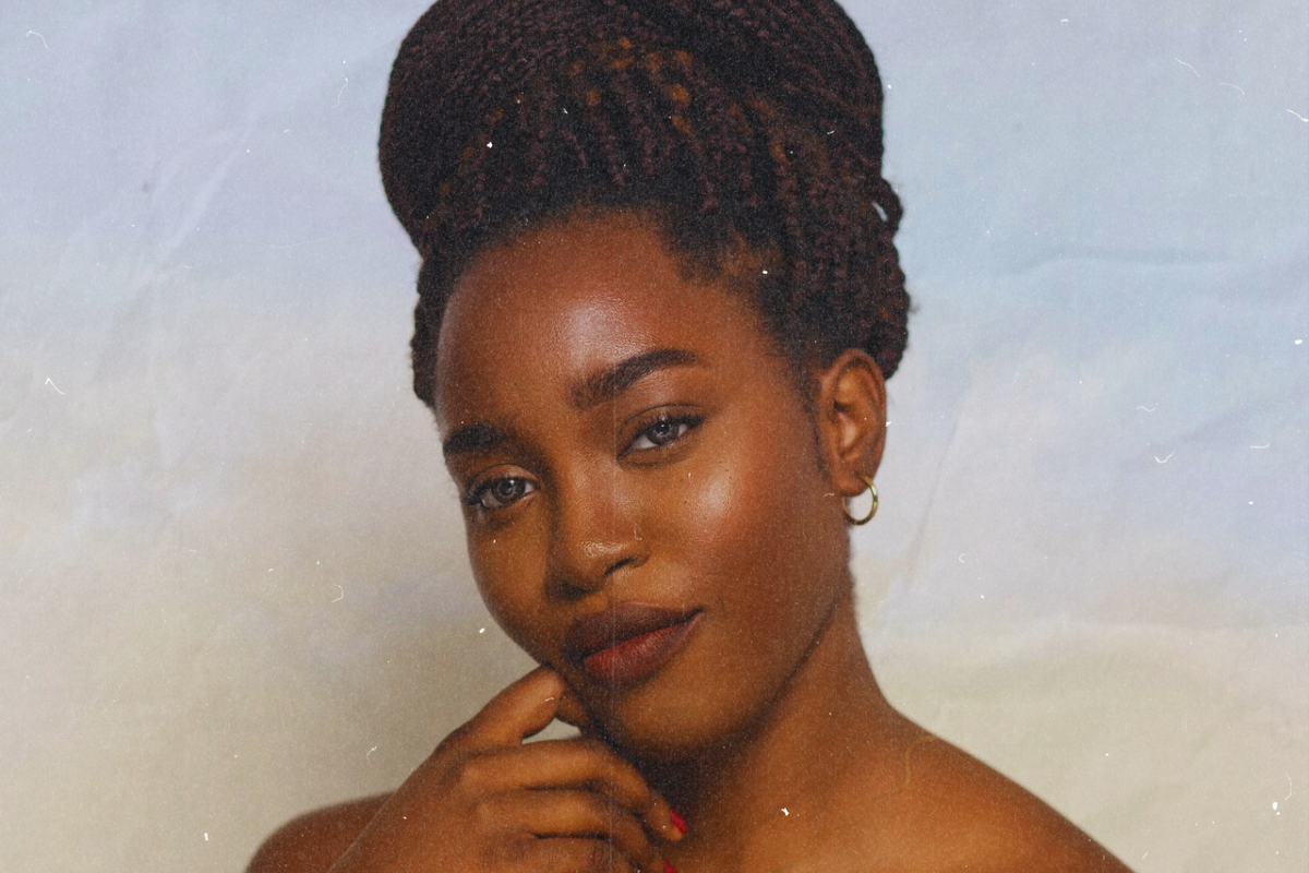 Is The "Latte Makeup Trend" Just Early 90s Makeup?🤔😒